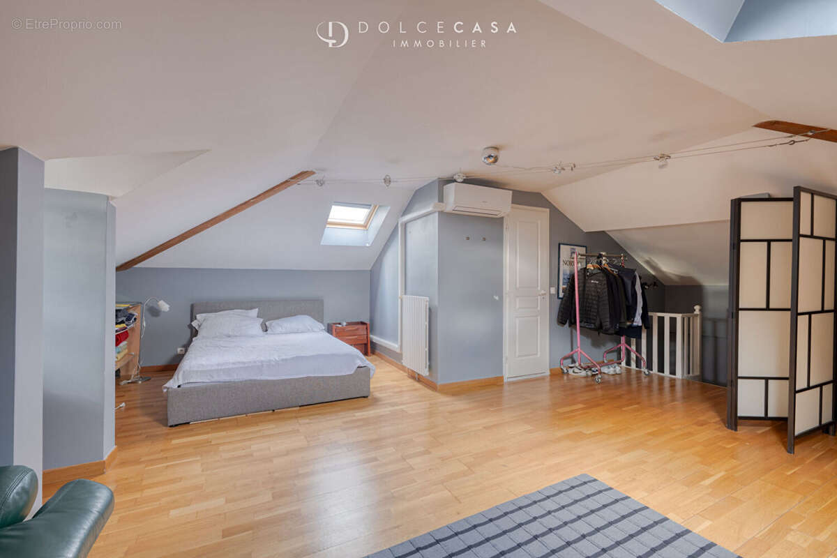 Maison à BRY-SUR-MARNE