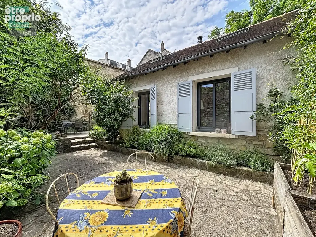 Maison à FONTAINEBLEAU