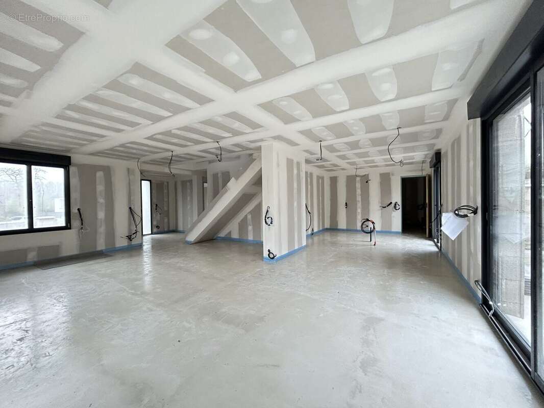 Maison à CHOISY-AU-BAC