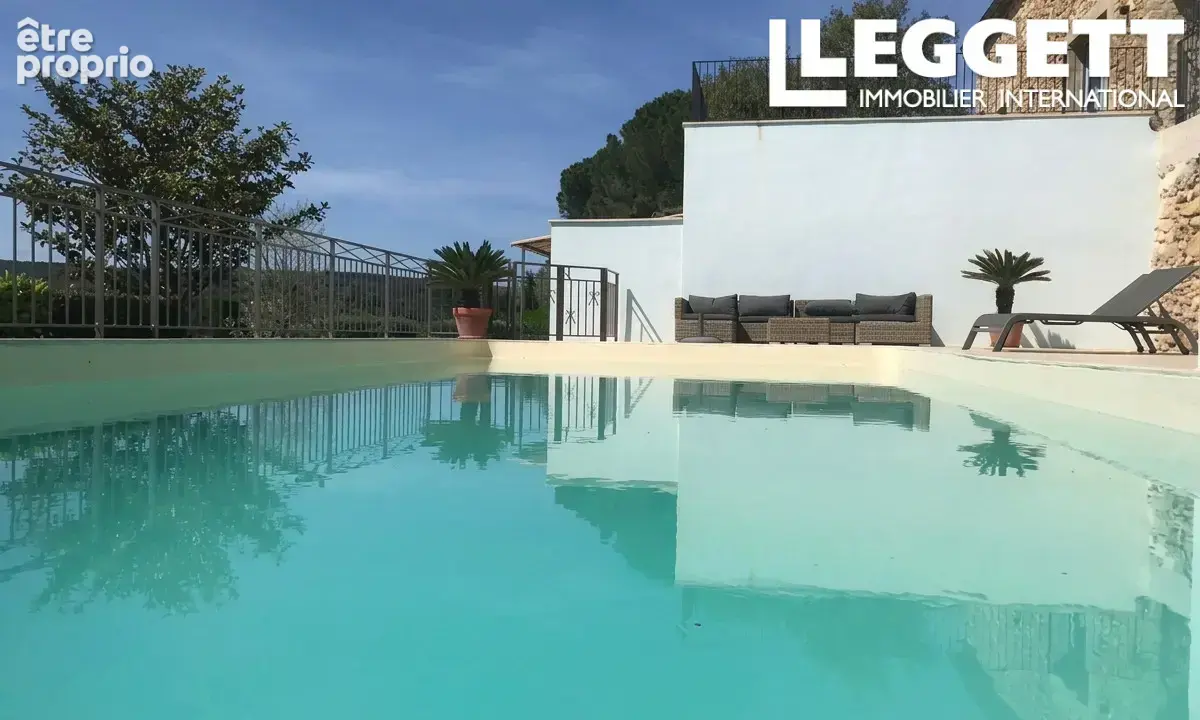 Magnifique Mas en pierre rénové par un architecte avec oliveraie et vue exceptionnelle près Uzès - photo 2