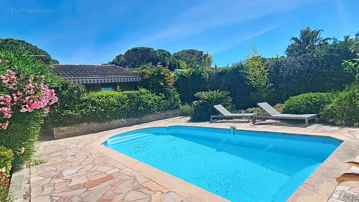 Maison à FREJUS
