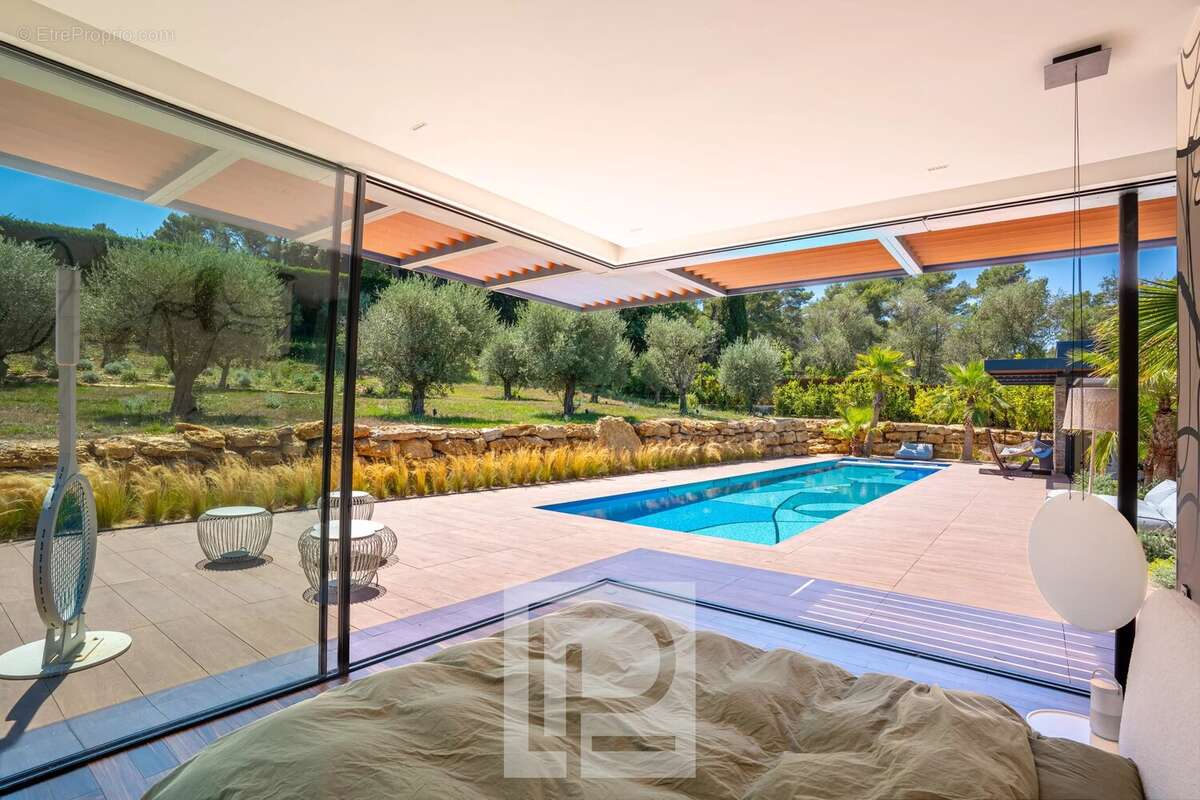Propriété contemporaine d’exception au cœur d’un domaine privé - photo 10