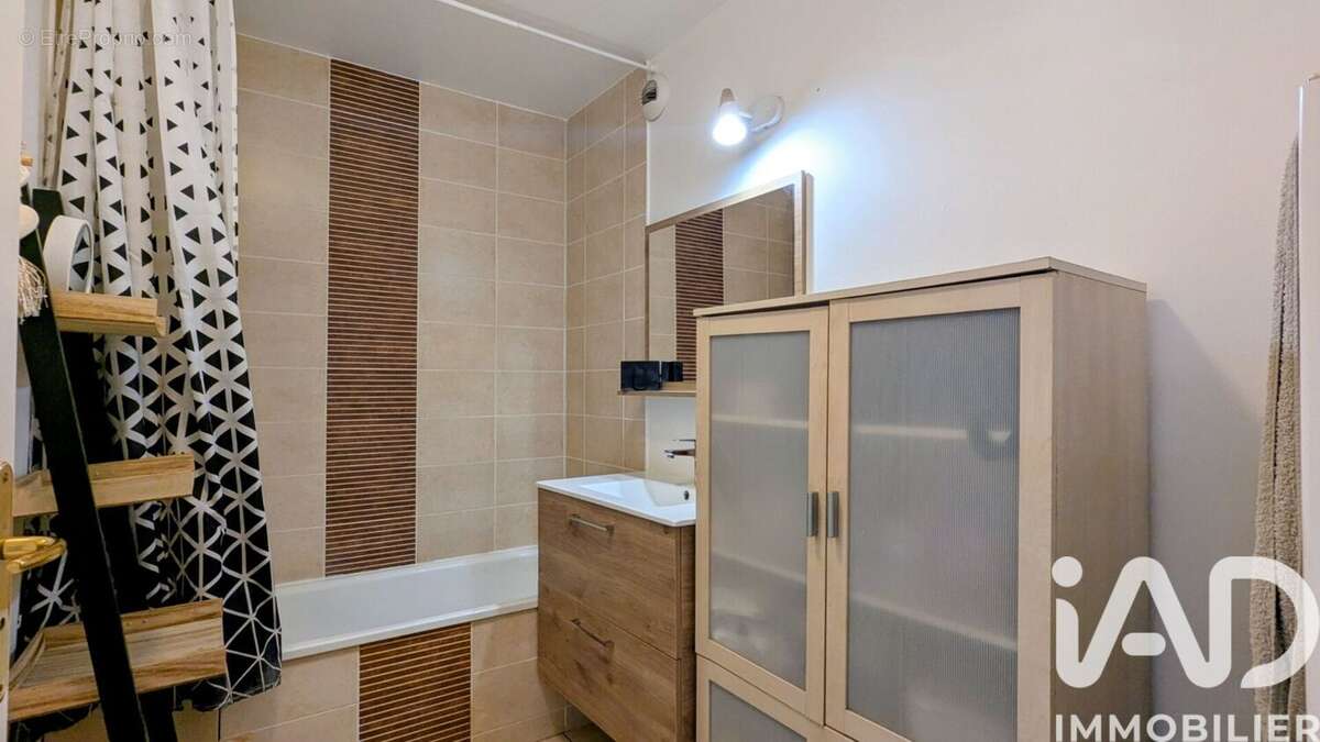 Photo 8 - Appartement à BOURG-LES-VALENCE