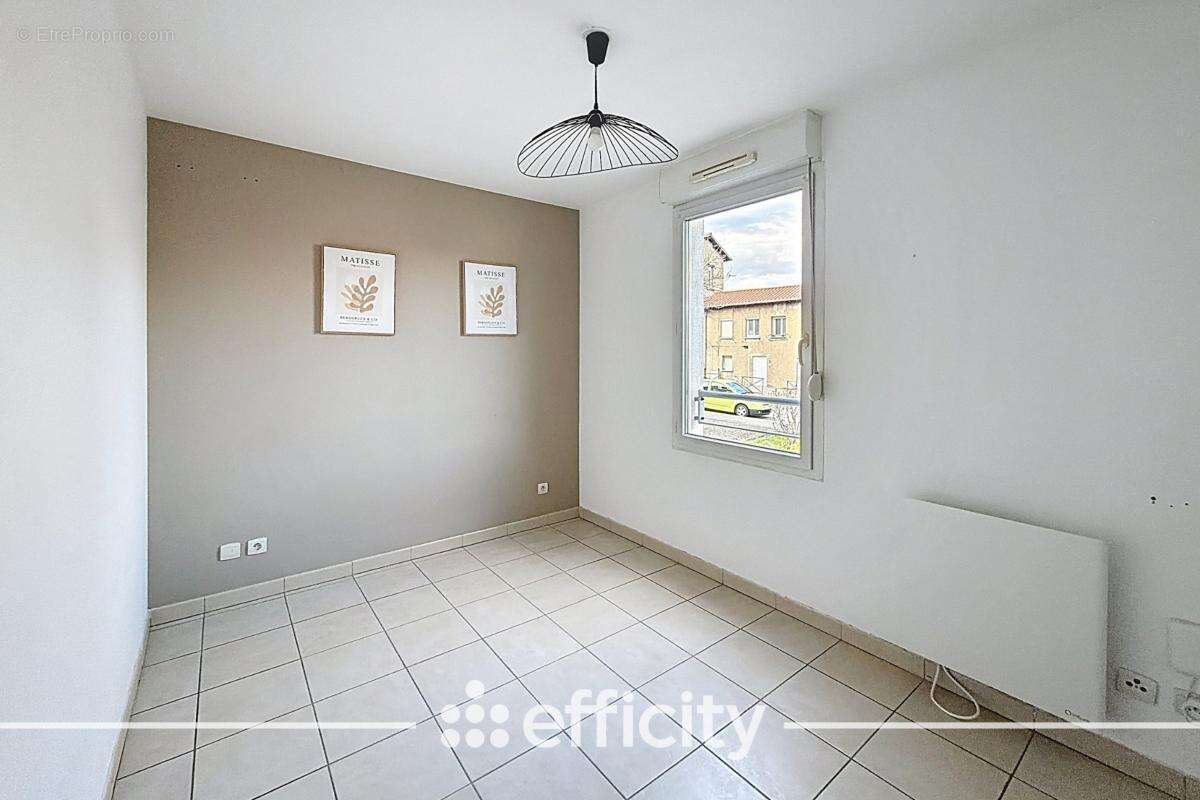 Appartement à GRIGNY