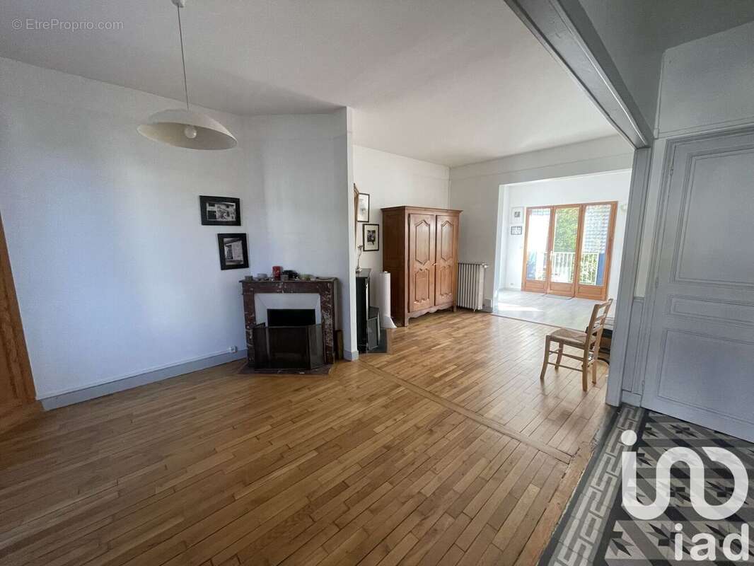 Photo 6 - Maison à VILLENEUVE-LE-ROI