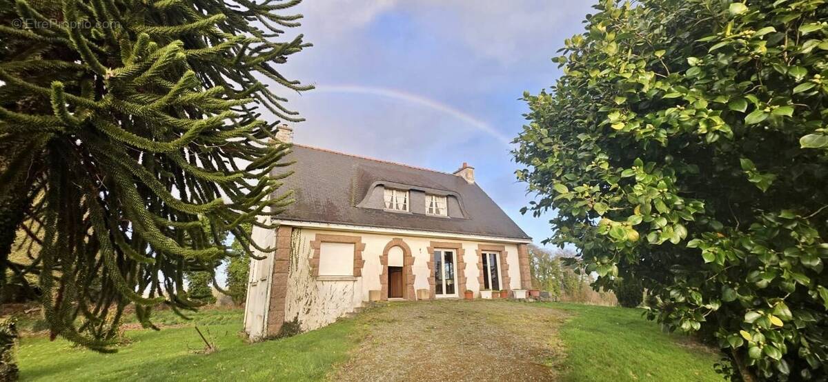 Maison à SAINT-THURIAU