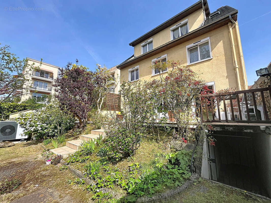 Appartement à SAINT-MICHEL-SUR-ORGE