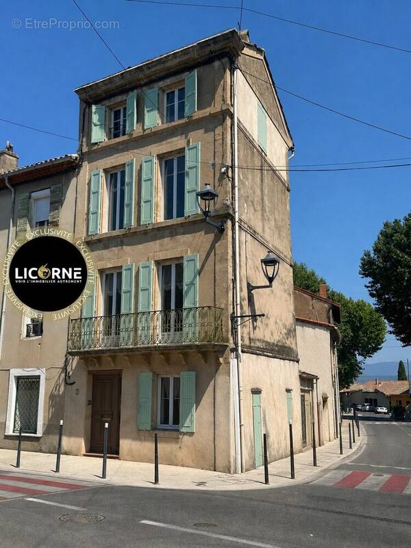 Maison à LE PUY-SAINTE-REPARADE