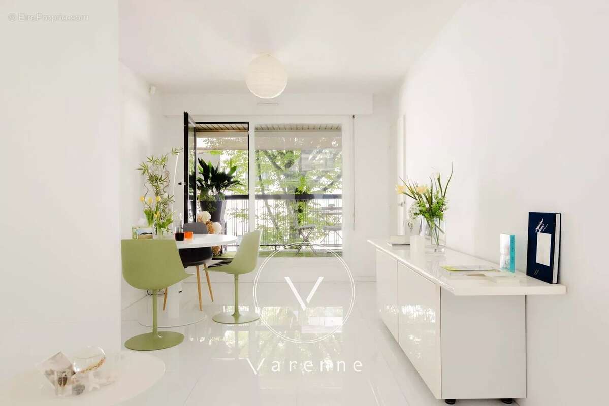 Appartement à PARIS-20E
