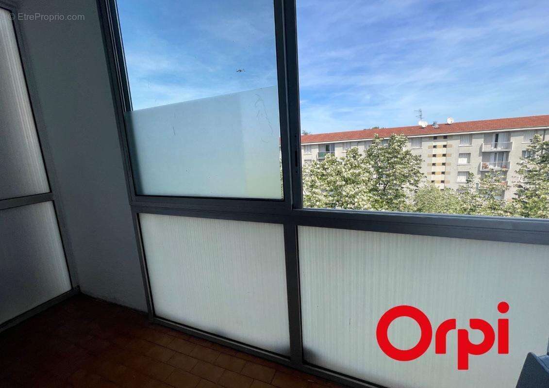 Appartement à VENISSIEUX