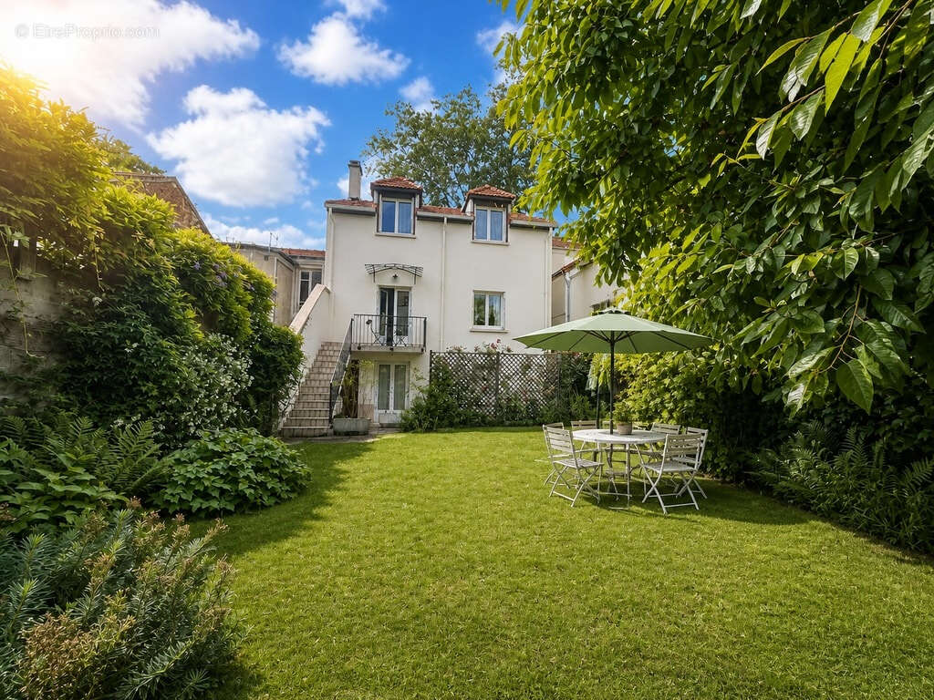 Maison de charme avec jardin et garage - photo 9