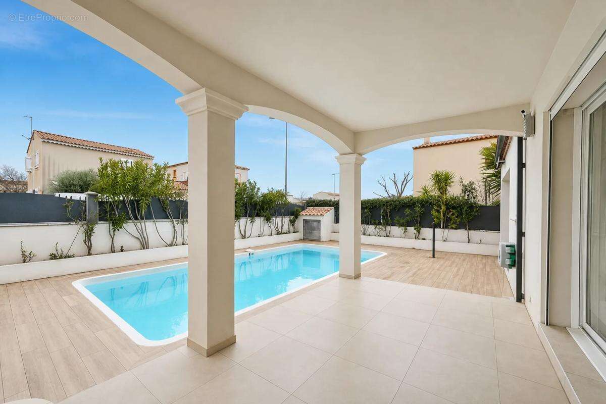 Maison contemporaine avec piscine à Saint-Gilles - photo 17