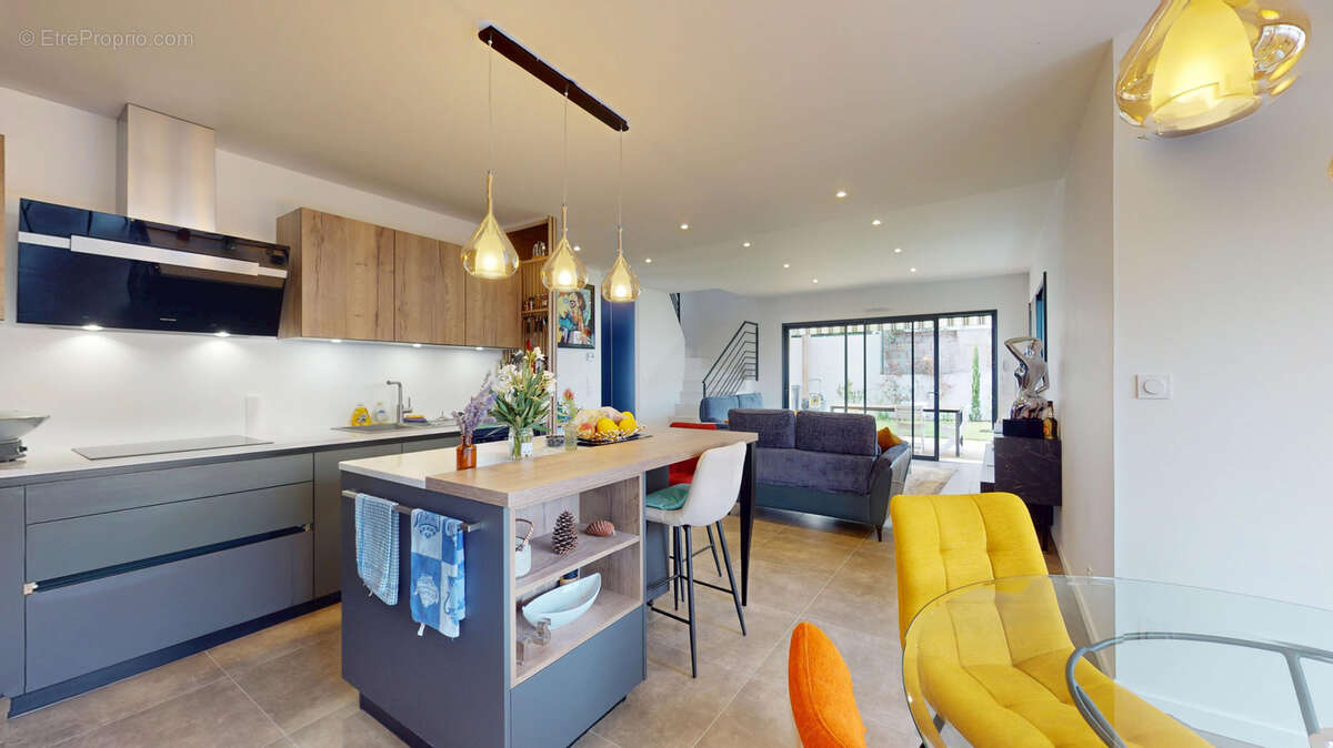 Maison à VAUX-SUR-MER