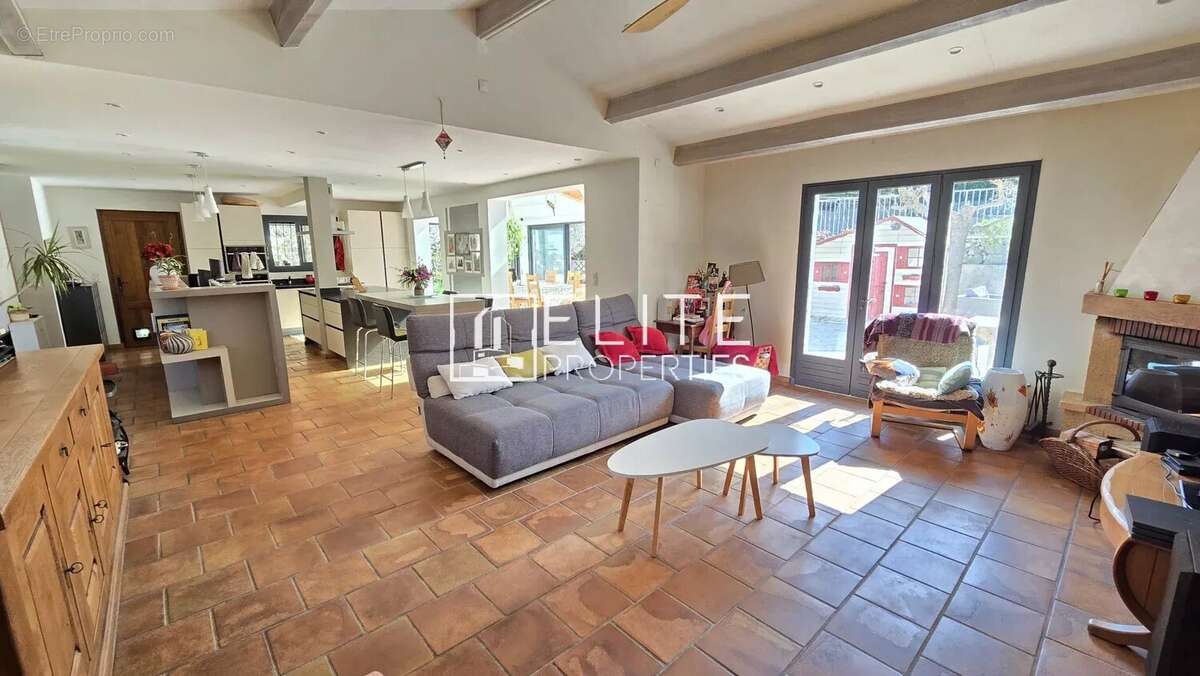 Maison à MOUANS-SARTOUX