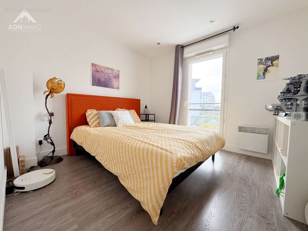 Maison à SAINT-GENIS-POUILLY