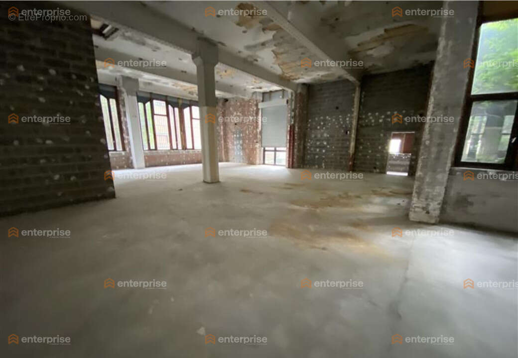 A vendre - bureaux + parking - 2000m2 - lille - - photo 8
