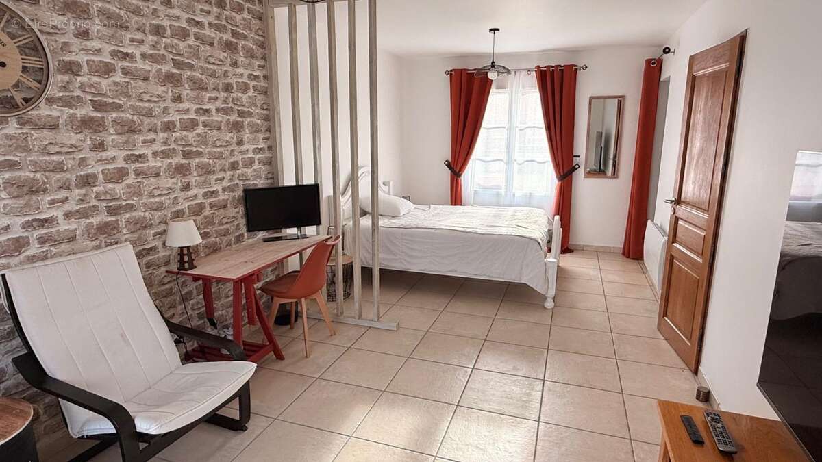 Maison à ANGICOURT