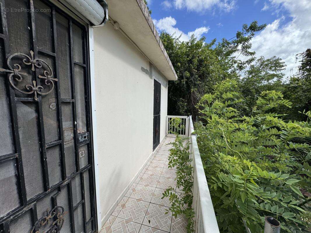 Maison à FORT-DE-FRANCE