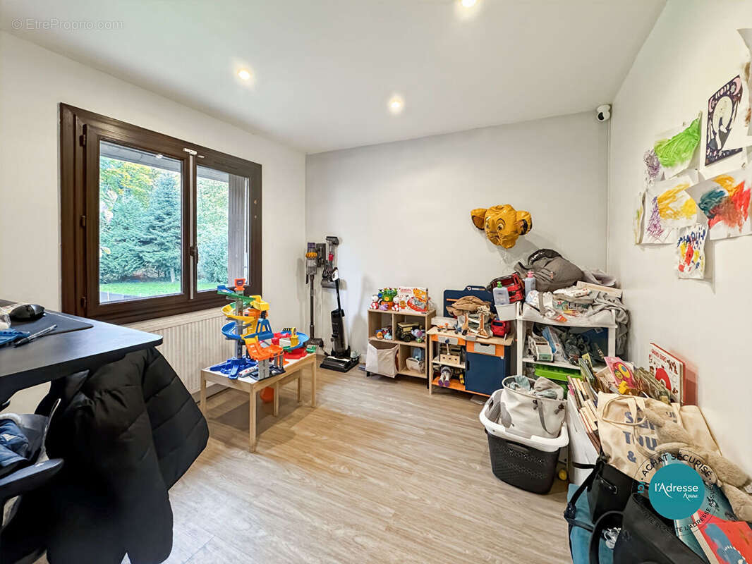 Maison à NAINVILLE-LES-ROCHES