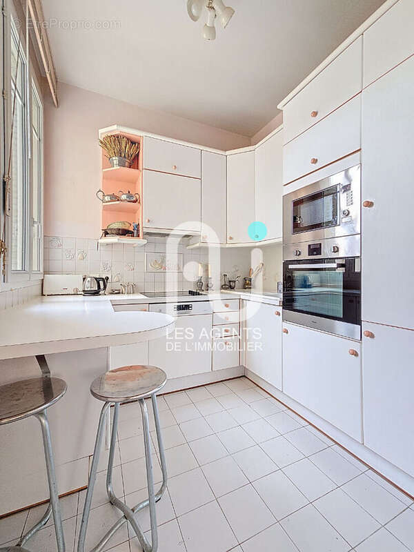 Appartement à SURESNES