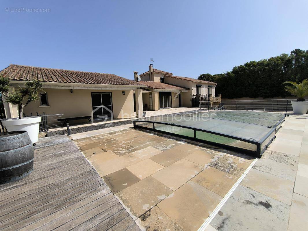 Maison à RIBAUTE-LES-TAVERNES