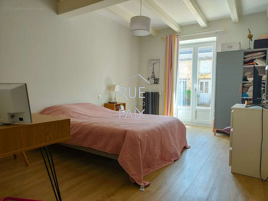 Maison à CHAMPIGNY-LE-SEC