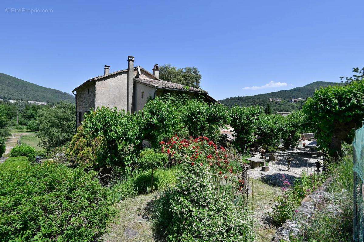 Maison à SAINT-FLORENT-SUR-AUZONNET