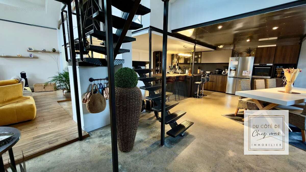 Appartement à SAINTE-SAVINE