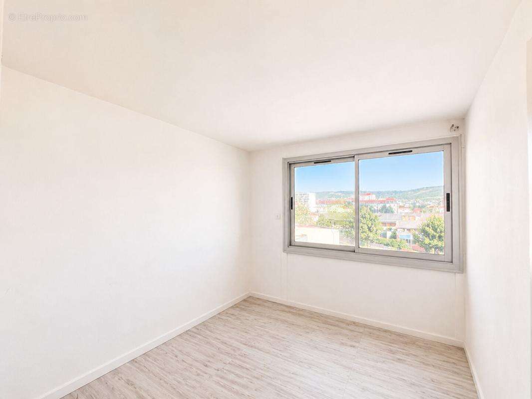 Appartement 4 pièces avec garage et cave - photo 8