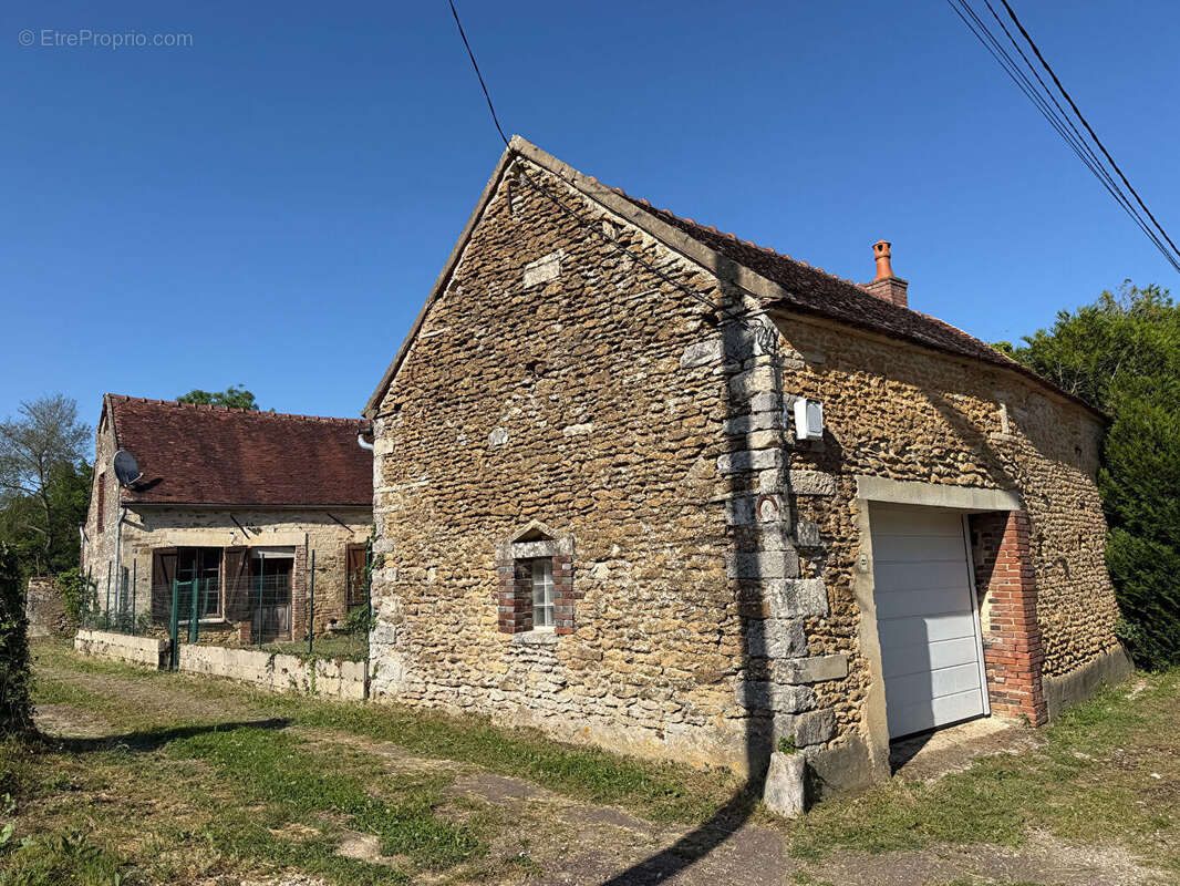Maison à MAROLLES-SOUS-LIGNIERES