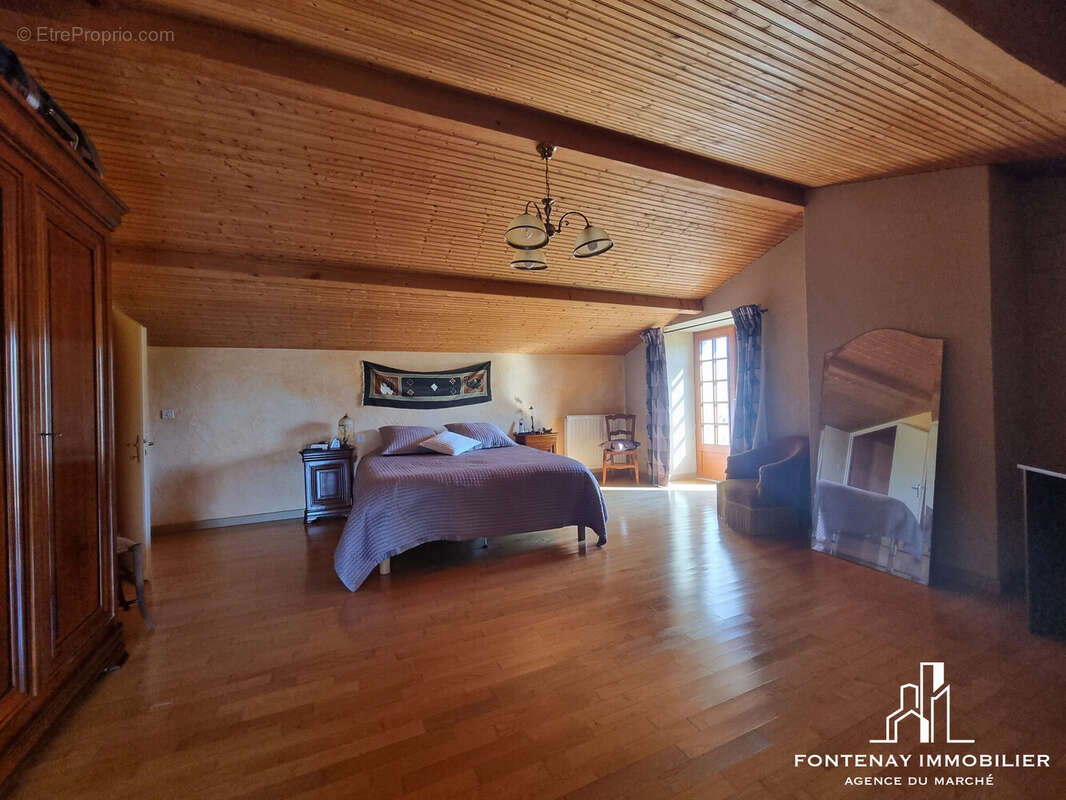 Maison à SAINT-HILAIRE-DE-VOUST