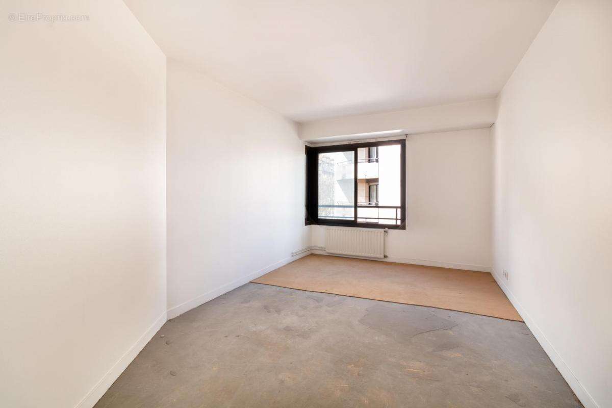 Appartement à PARIS-12E