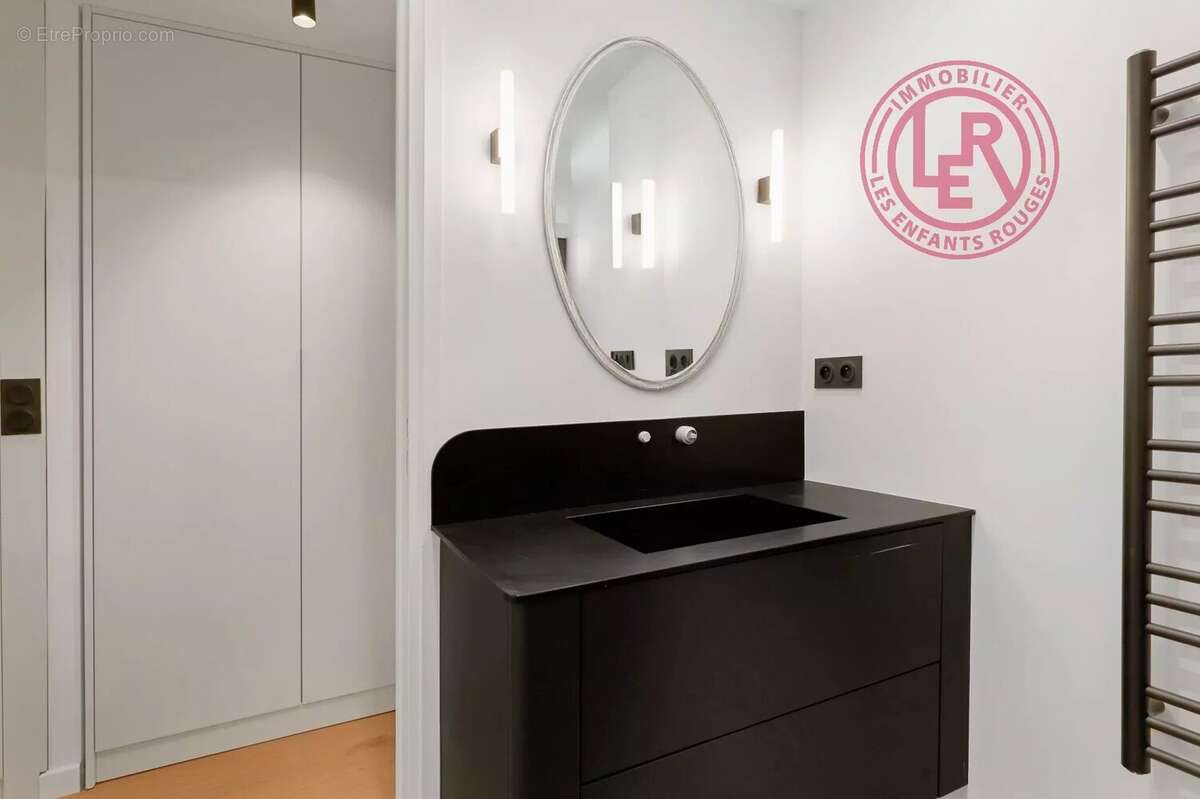 Appartement à PARIS-3E