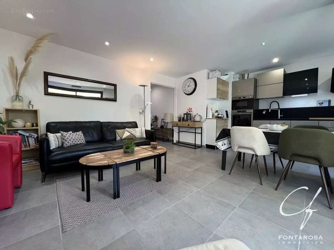 Appartement 3 pièces - FREJUS-rez-de-jardin - photo 7