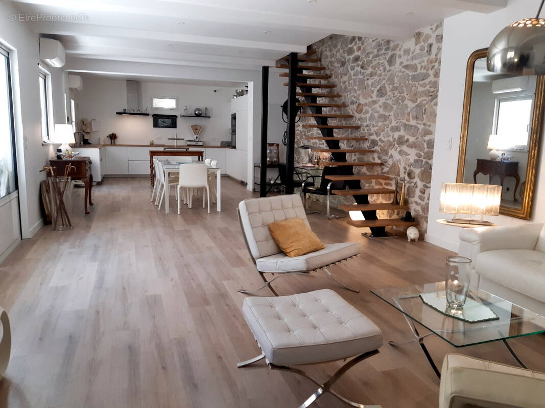 Maison à HYERES