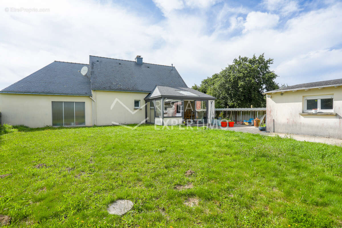 Maison avec garage + studio indépendant . - photo 7
