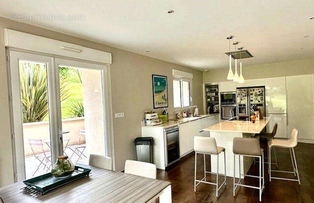 cuisine - Maison à MIRANDE