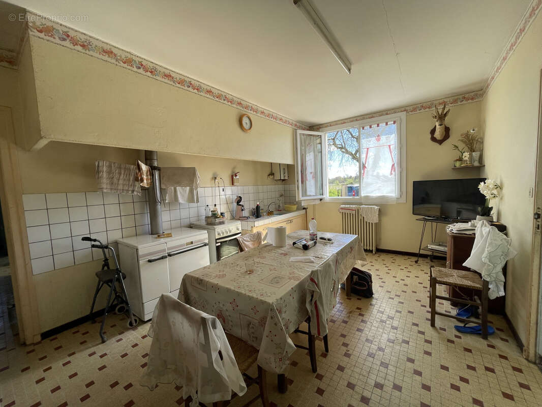 Maison à CAHUZAC-SUR-ADOUR