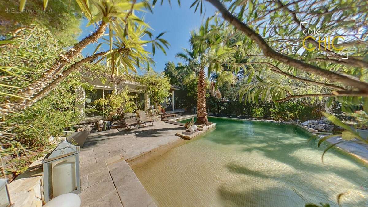 Maison à SAINT-JEAN-DE-VEDAS