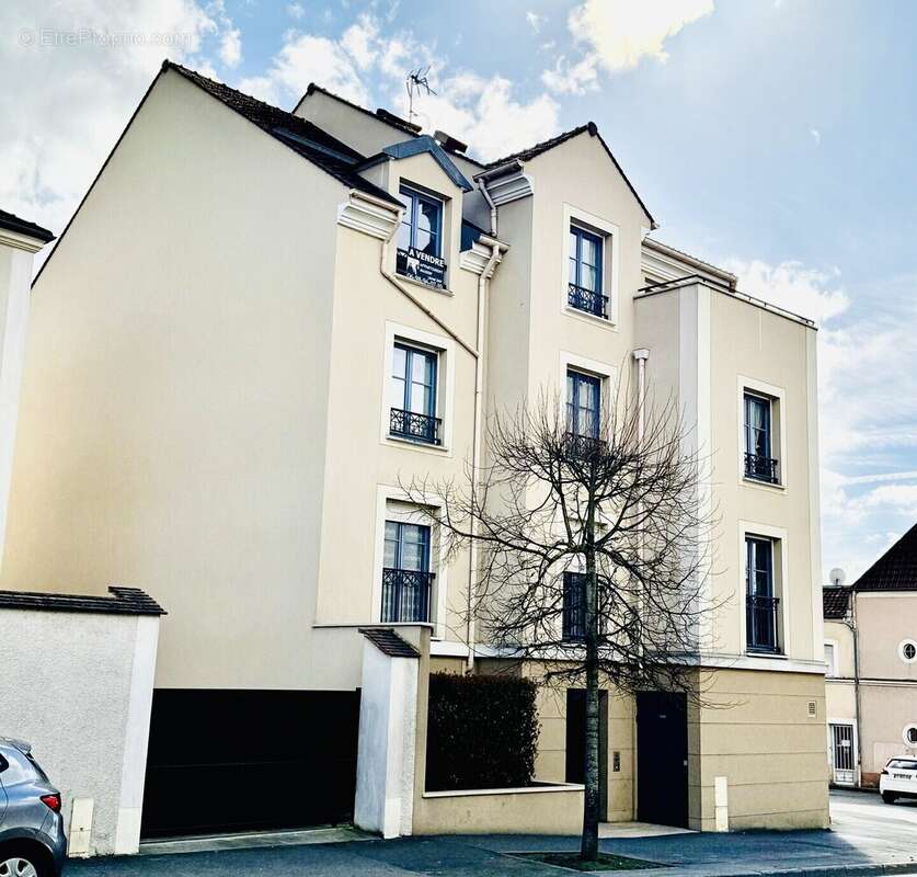 Appartement à COULOMMIERS