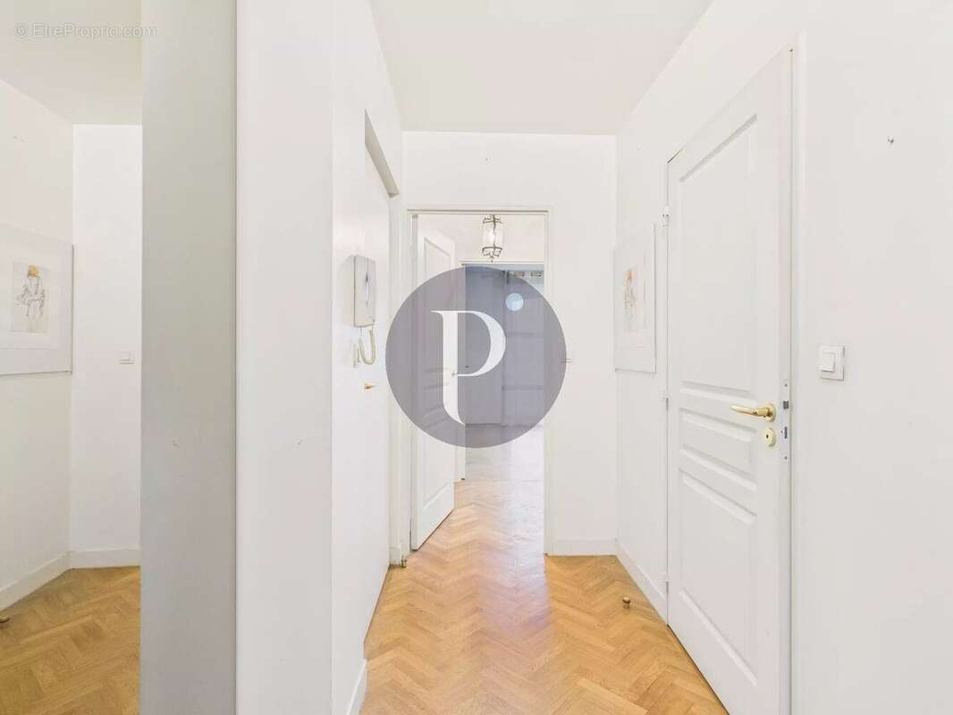 Appartement à LE PLESSIS-ROBINSON