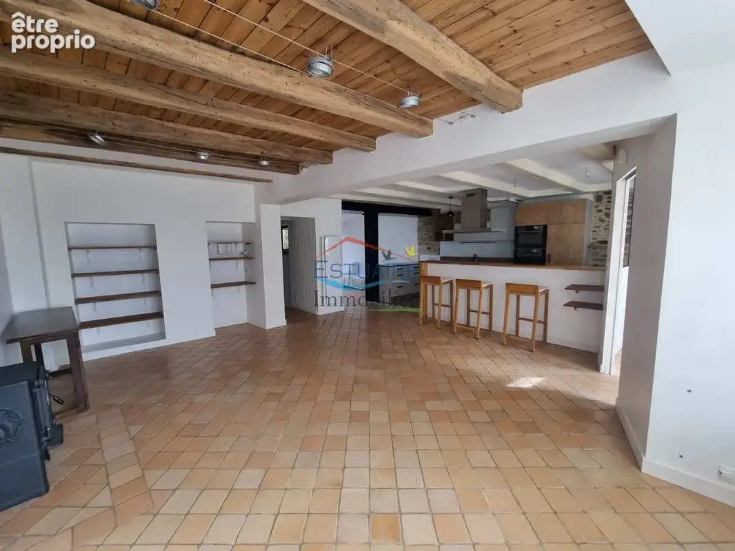 Maison 6 pièces 172 m² à vendre à Saint-Etienne-De-Montluc (44360) - photo 2