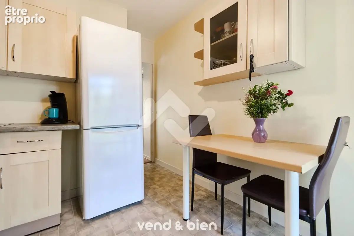Appartement 4 pièces 75 m² à vendre à Reims (51100) - photo 4