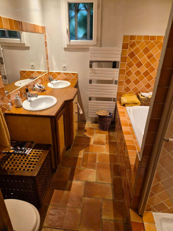 Maison à PLAN-DE-LA-TOUR