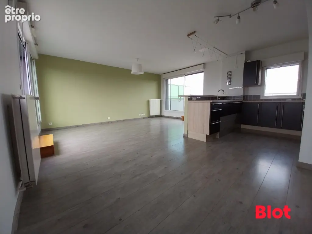 Appartement 5 pièces 90 m² à vendre à Pace (35740) - photo 2