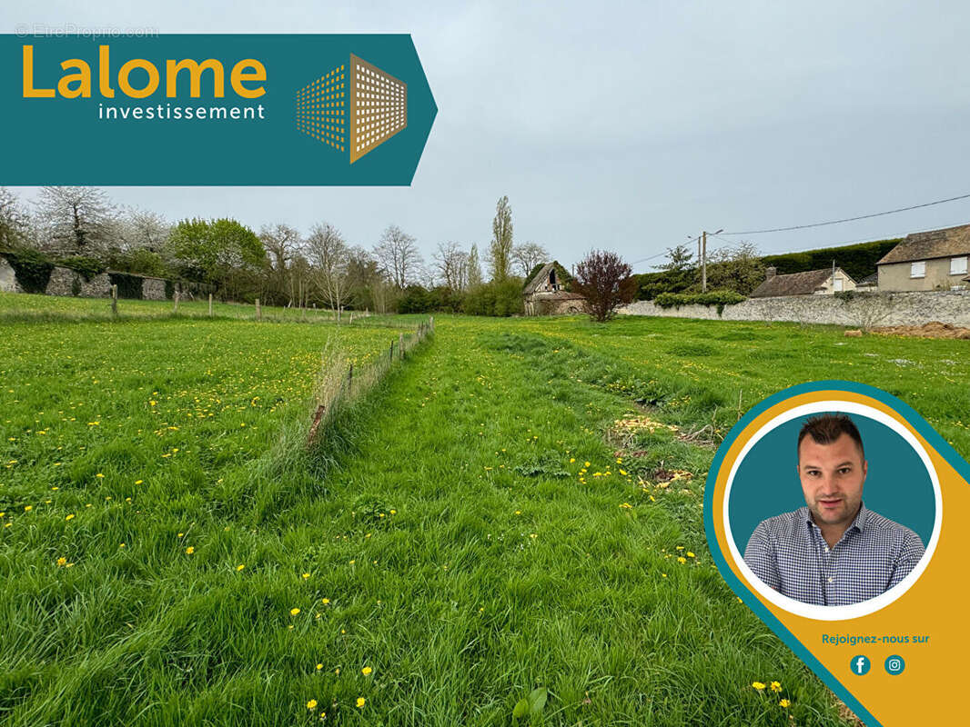 Terrain à SAINT-LUBIN-DE-LA-HAYE