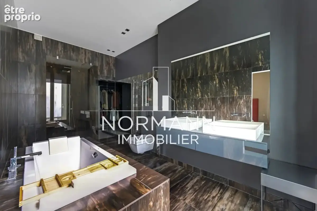 Paris 8 eme - triangle d'or - 2 chambres - refait a neuf - photo 9
