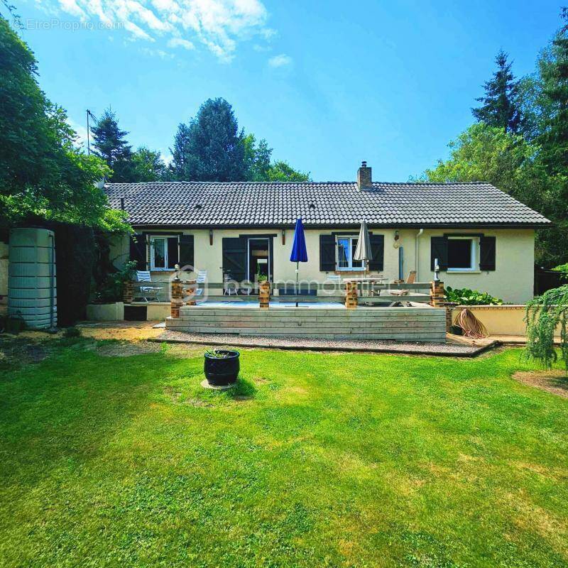 Maison à SAINTE-GAUBURGE-SAINTE-COLOMBE