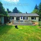 Maison à SAINTE-GAUBURGE-SAINTE-COLOMBE