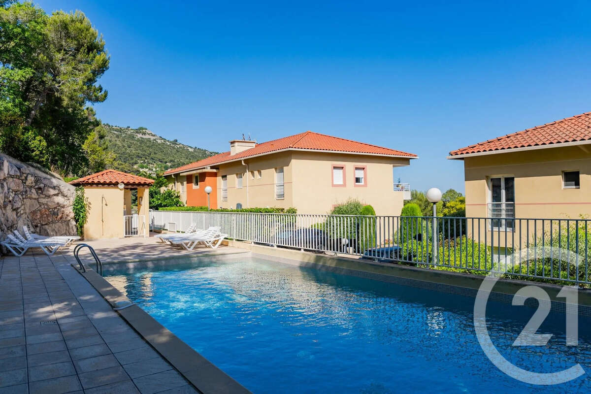 Maison 114 m² à Eze  - photo 17